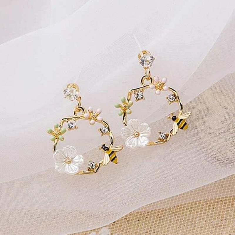 Kawaii Daisy Flower Petal Earrings – Limited Edition  |  Earrings