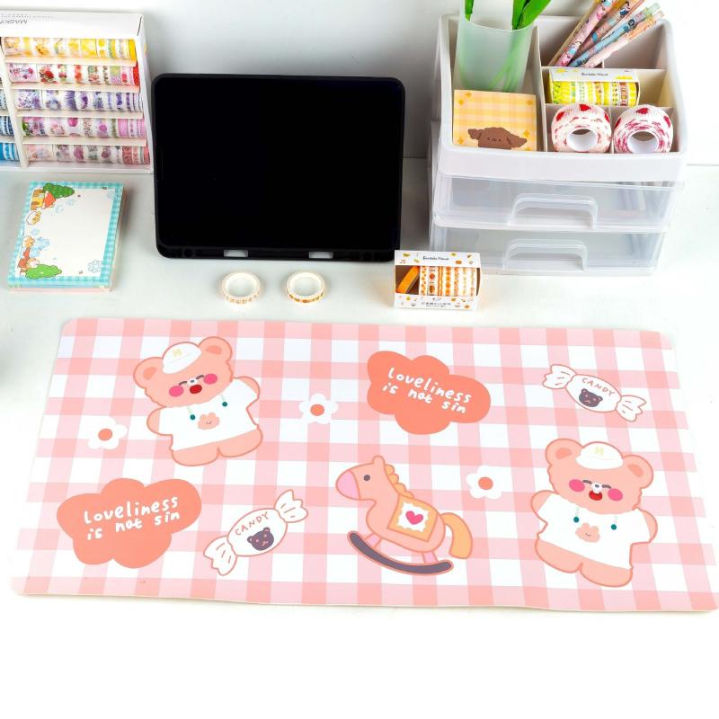 Kawaii Therapy Plaid Table Mouse Pad – Special Edition  |  Mouse Pads